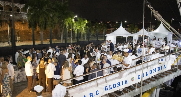 Embajada de Colombia realizó muestra gastronómica a bordo del Buque Escuela ARC Gloria
