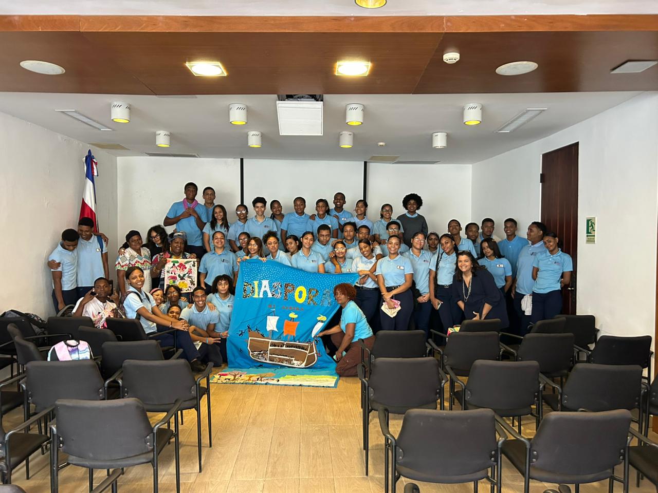 Diplomacia Cultural de Colombia promueve diálogo sobre género, memoria y paz en República Dominicana