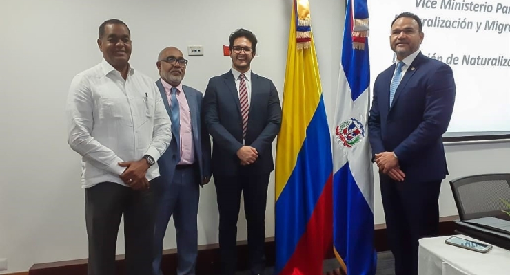 Con gran éxito, se desarrolló el conversatorio “Regularización y Procesos Migratorios para Ciudadanos Colombianos en República Dominicana” organizado por la sección consular de la Embajada 