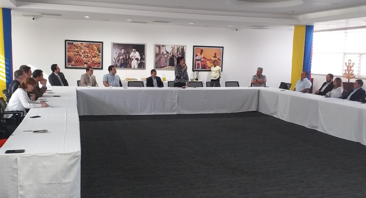 La Embajada de Colombia sostiene encuentro con empresarios colombianos en República Dominicana